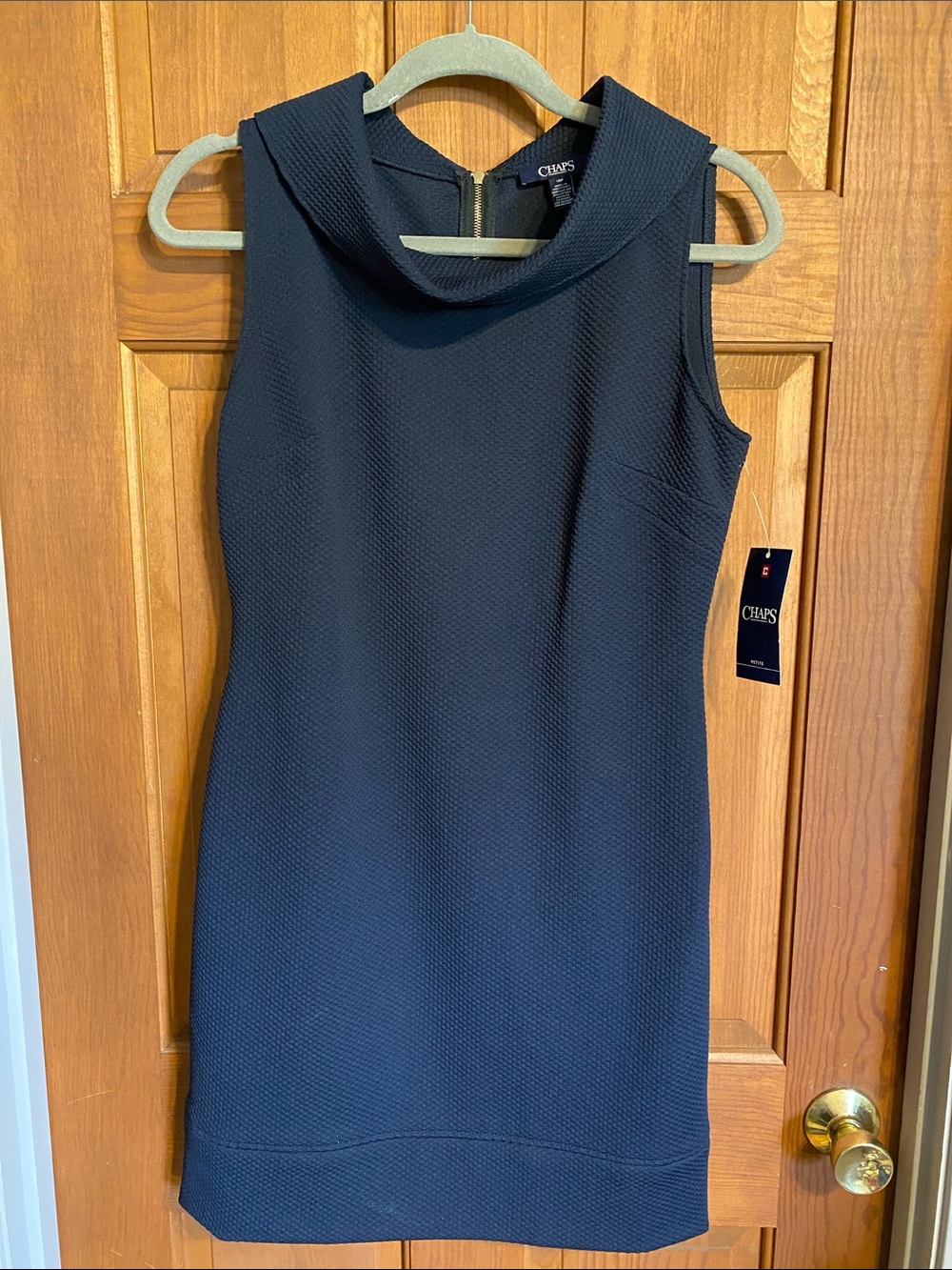 Chaps Navy Textured Sleeveless Shift Dress. Size 10P. NWT